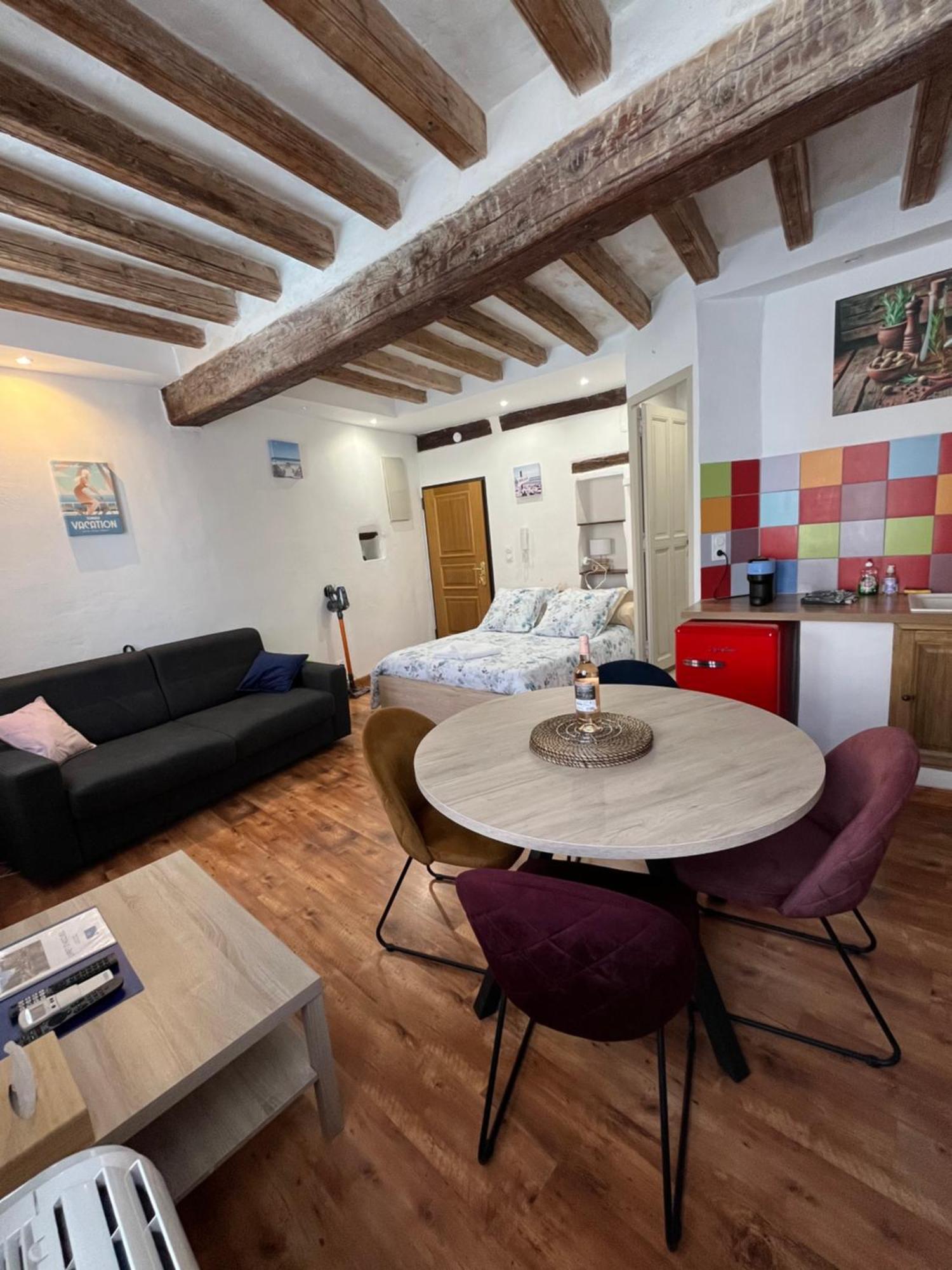 Logement Studio Avec Vue Sur Le Centre Historique LʼIsle-sur-la-Sorgue Exteriér fotografie